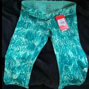 Women’s North Face Capri Pants